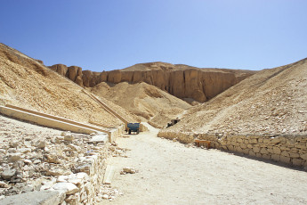 Valley of the Kings, lorry