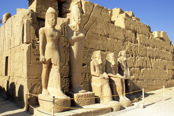 Karnak temple, statues on the chachette court