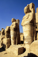 Karnak temple, row of statues