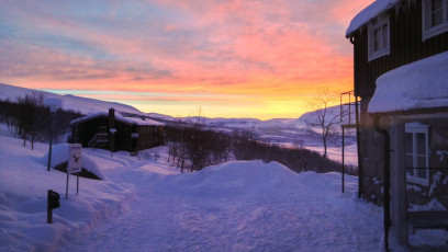Sunrise at Kebnekaise Mountain Station
