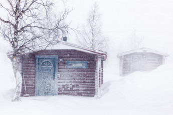 Nikkaluokta Cabins in Snowstorm
